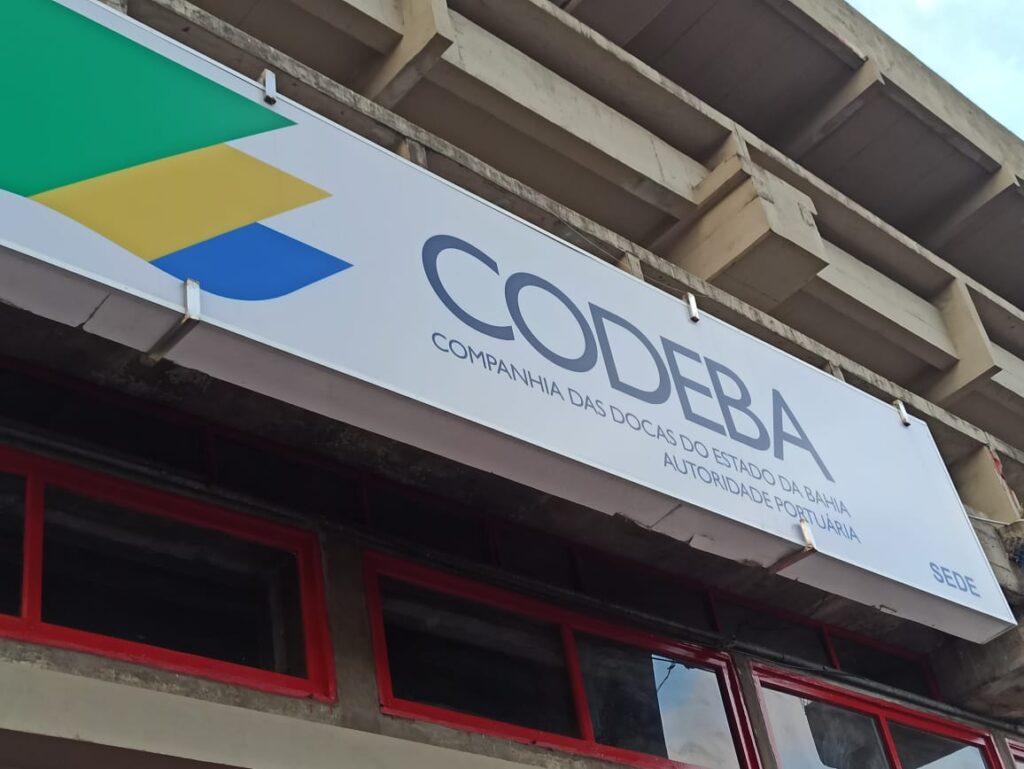 Usuport cumprimenta nova diretora presidente interina da Codeba